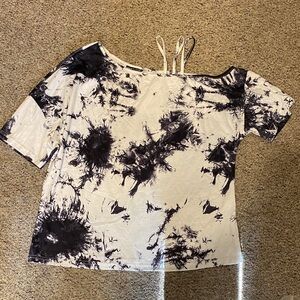 SHEIN Black and White Tie-Dye Short Sleeve Top